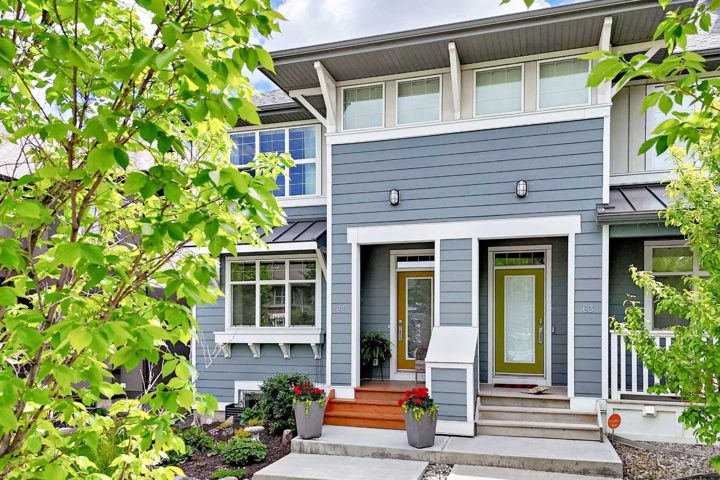 67 Mahogany Drive SE photo 3