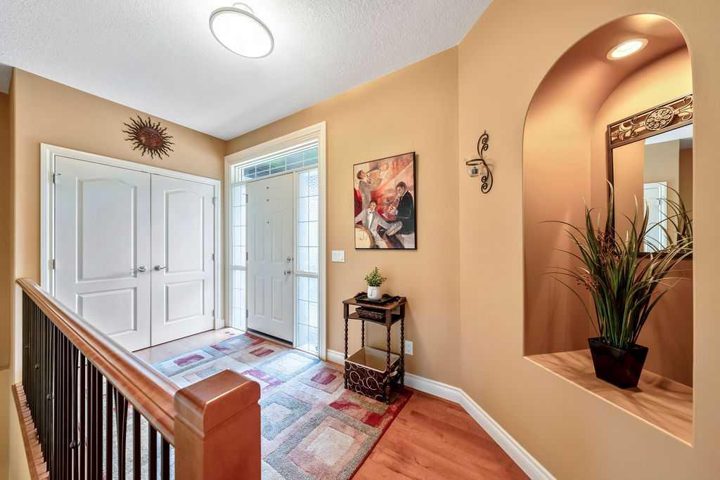 174 Arbour Vista Close NW photo 2