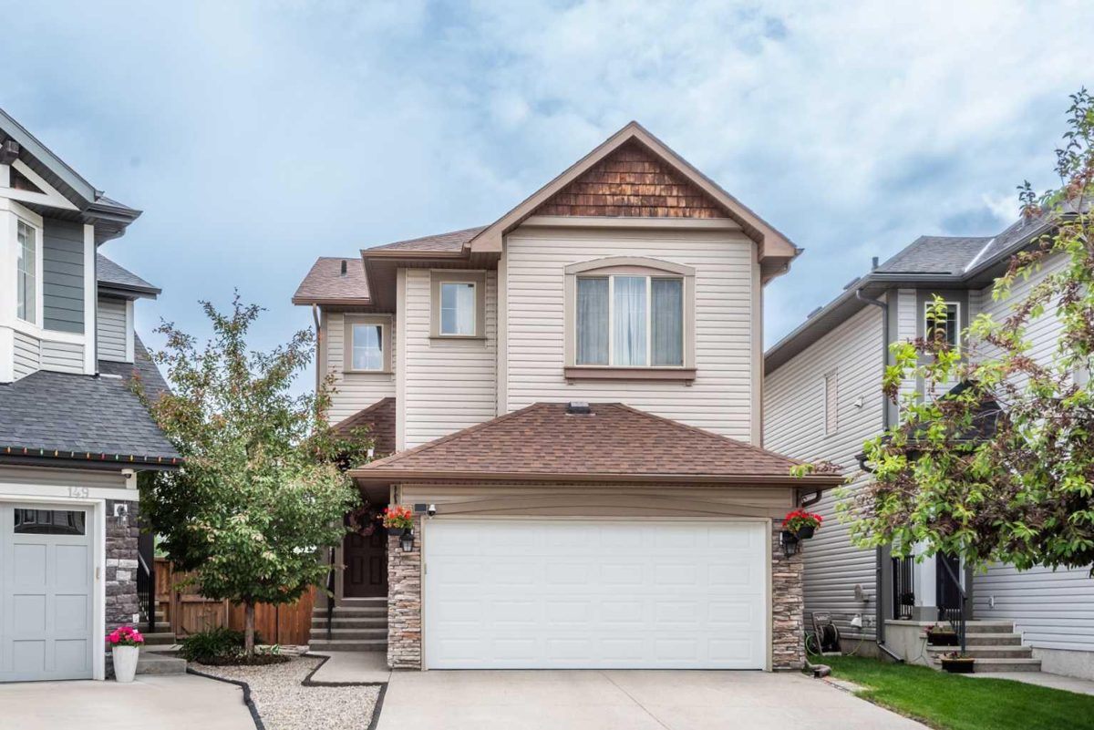 153 Chaparral Valley Mews SE