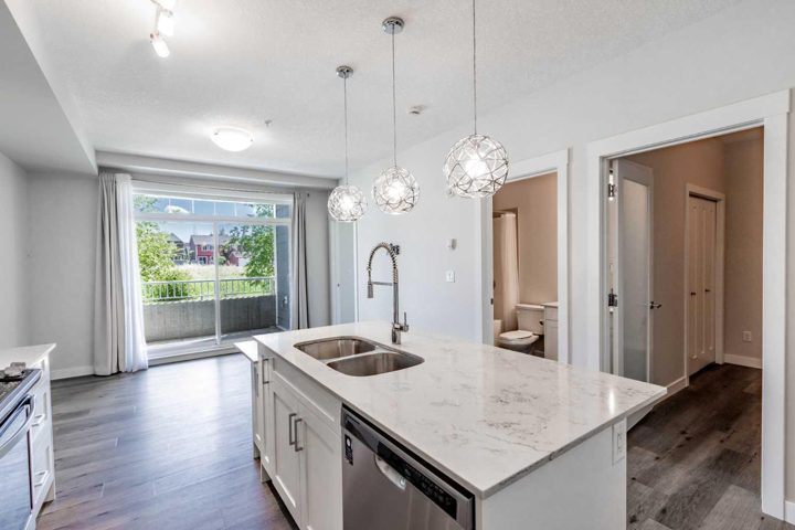 111, 300 Auburn Meadows Common SE photo 4